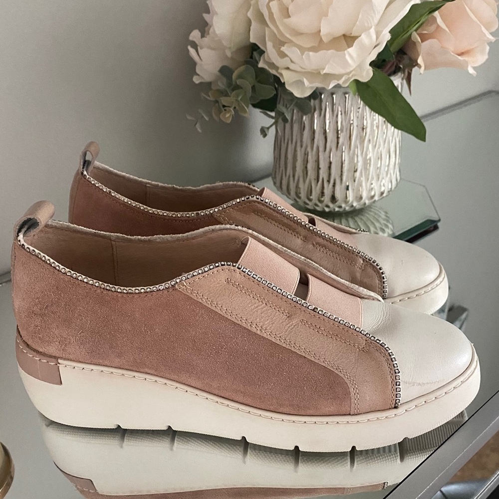Ladies Sneakers